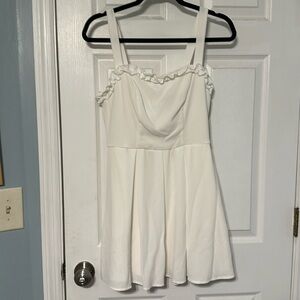 Xtraordinary white dress size Medium